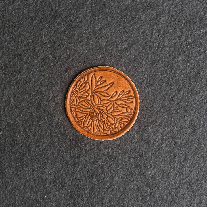 Ox & Pine - Vendita all'ingrosso Toppe - Toppe in Pelle Floreale con Chiusura a Strappo Opzionale - Cerchio