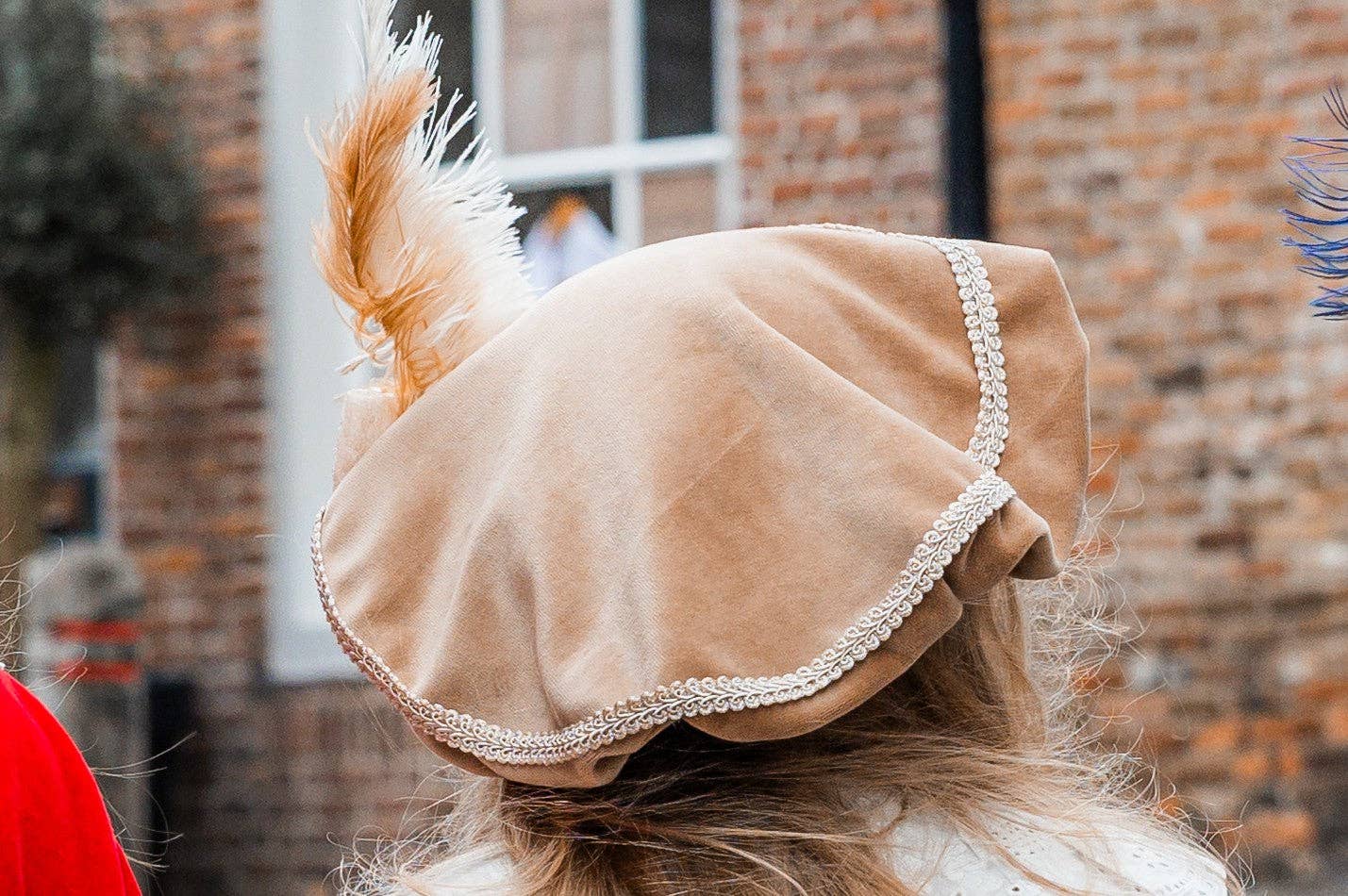 Leuvies – Großhandel Kostüm – Kinder – Pietenmütze beige mit Stern1