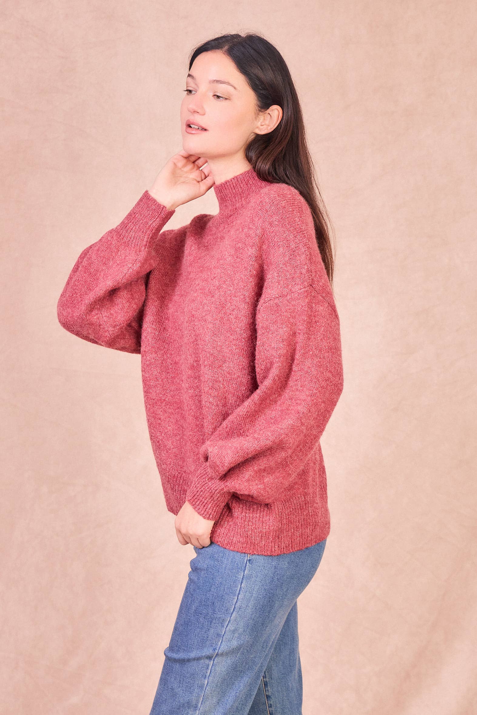 Calie Paris – wholesale Knitted jumper – Women′s – MANUELLA Sweater – Soft Balloon Sleeve Knit17