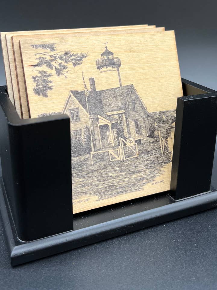 Ensemble de sous-verres en bois pour la vente par Heritage Landmarks