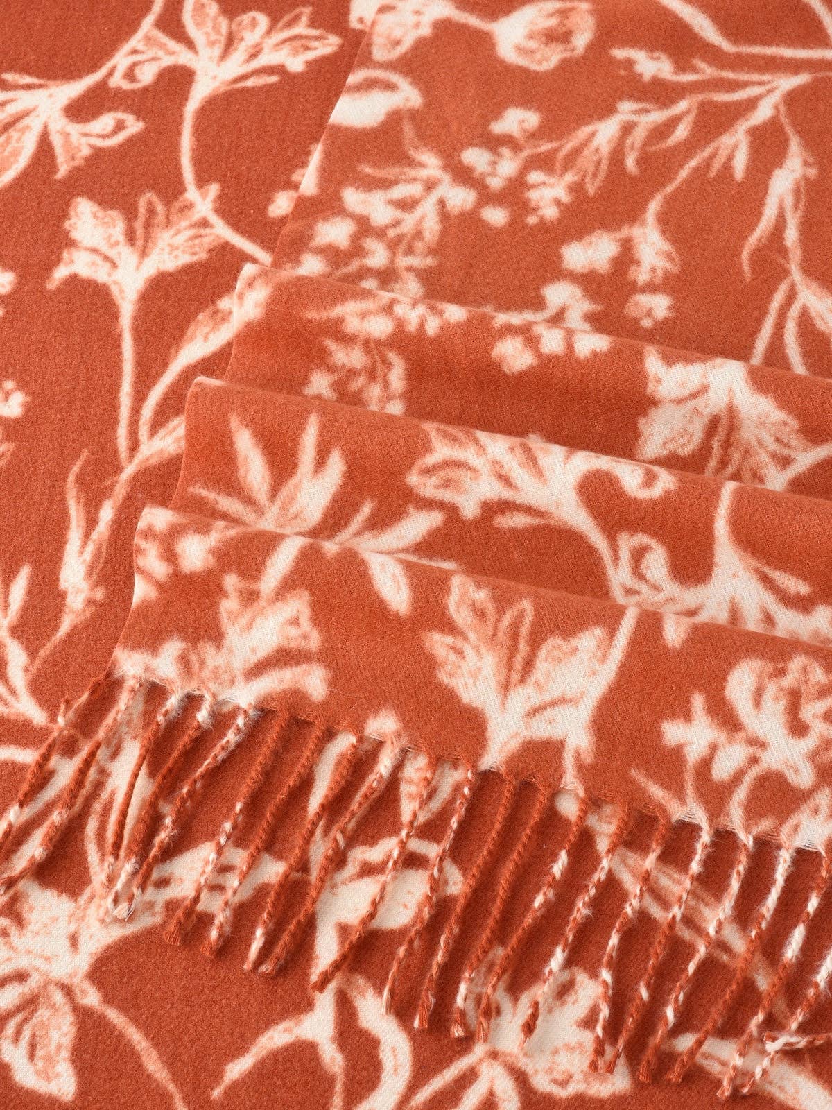 Funkyrel® Atzbranding Limited - Wholesale Scarf - Women's - Scravii - Floral Winter Scarf1