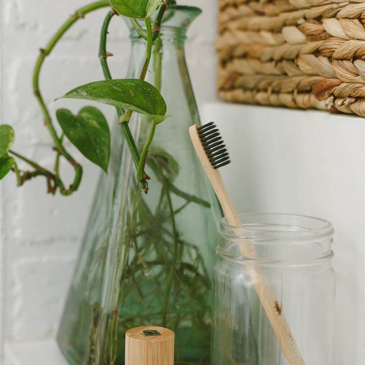Me Mother Earth - Wholesale Floss - Vegan Eco Dental Floss- Refillable Bamboo Container
