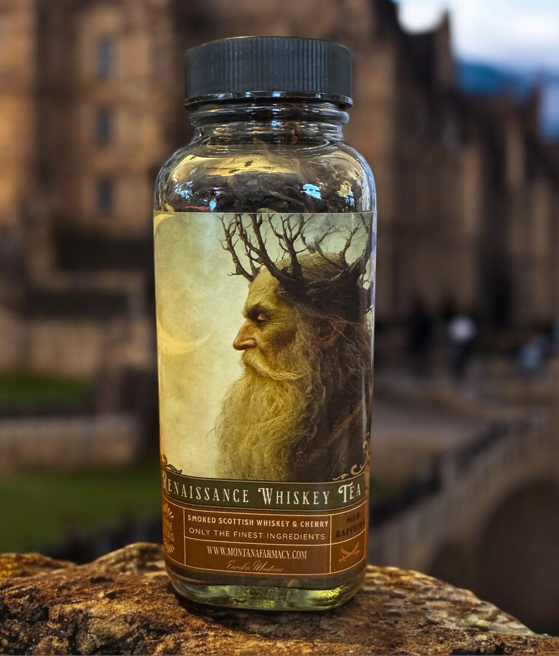 Montana Farmacy - Wholesale Losse thee - Renaissance Faire Gerookte Kersen Whiskey Thee in een glazen pot2