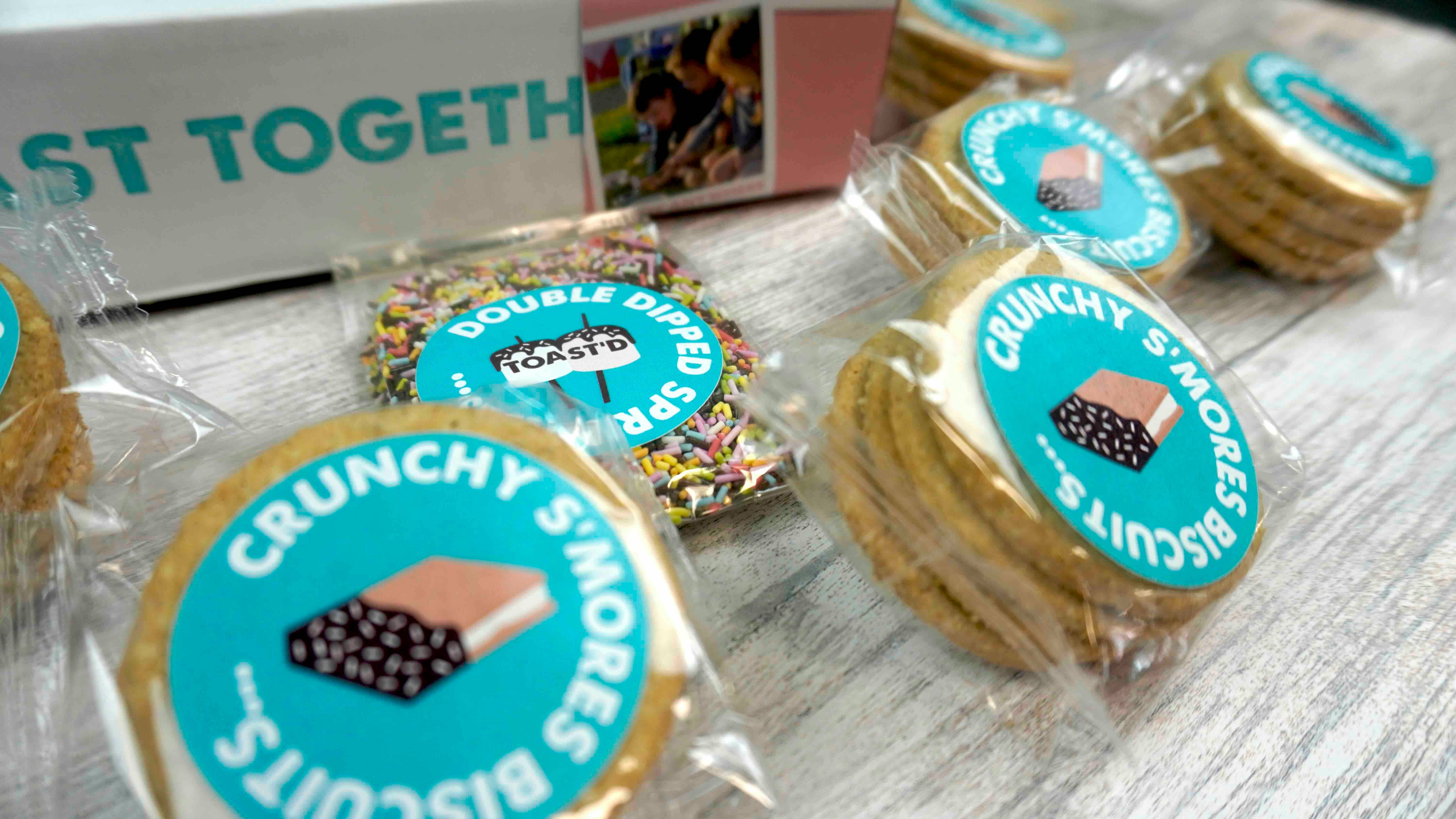 Toast'd – wholesale DIY food kit – Vegan - Large S'mores Gifting Kit7