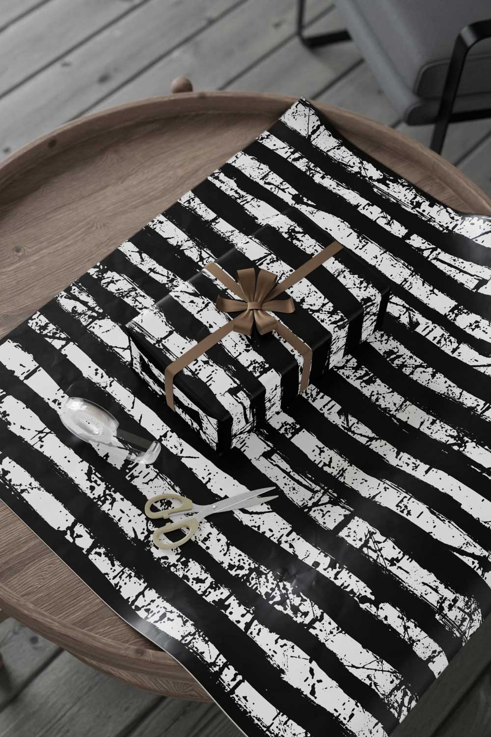 vampirefreaks – Großhandel Geschenkpapier in Bögen – Geschenkpapier Goth Stripes [30" x 196"]4