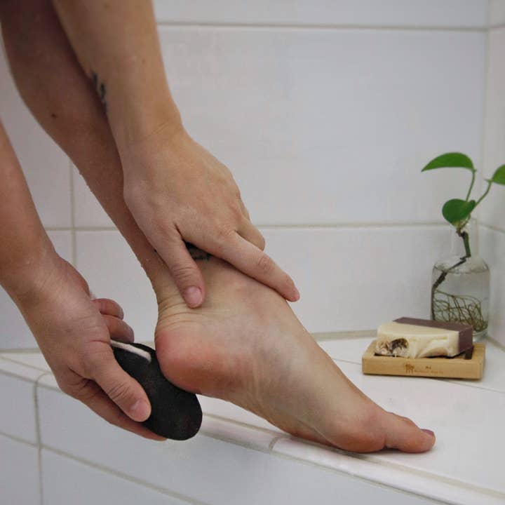 Me Mother Earth - Wholesale Pumice/exfoliating stone - Lava Pumice Stone with Cotton Hanging Loop2