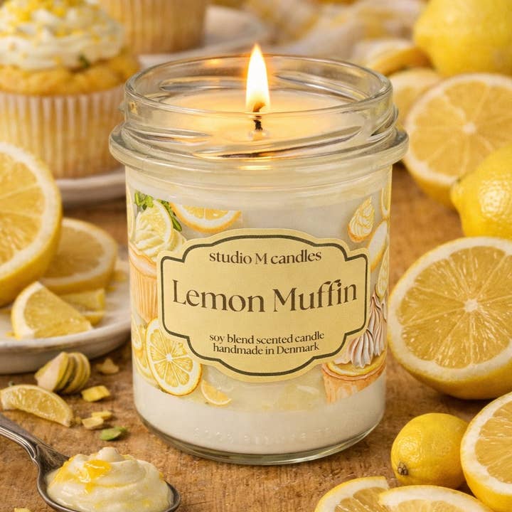 Lemon Muffin - Soy Blend Scented Candle 300g for wholesale by studio M candles
