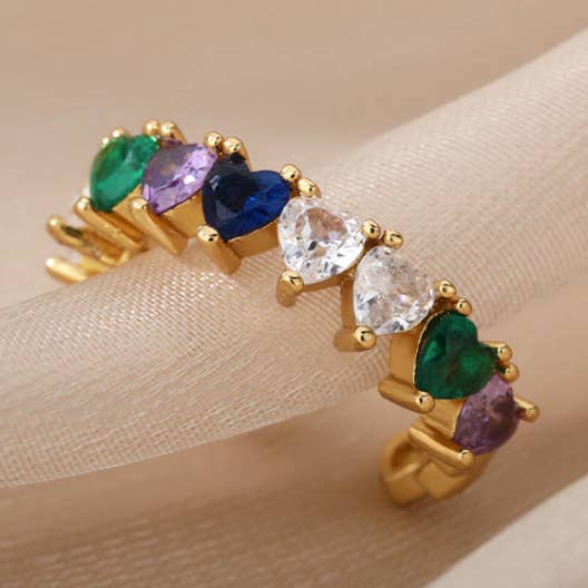 Anello Love Me per la vendita all'ingrosso da parte di 22 RIVERDALE