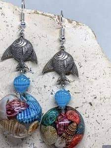 Boucles d'oreilles pendantes sous les mers pour la vente par Vivian Treasury