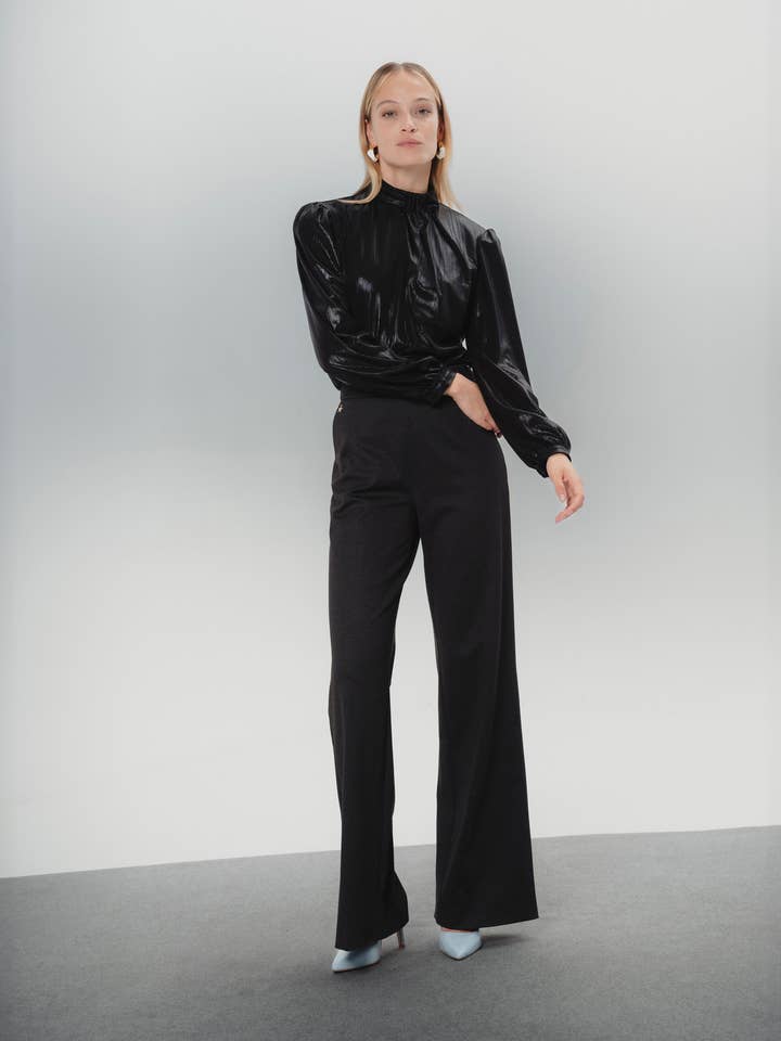 Pantalon de costume Casilda pour la vente par Dolores Promesas