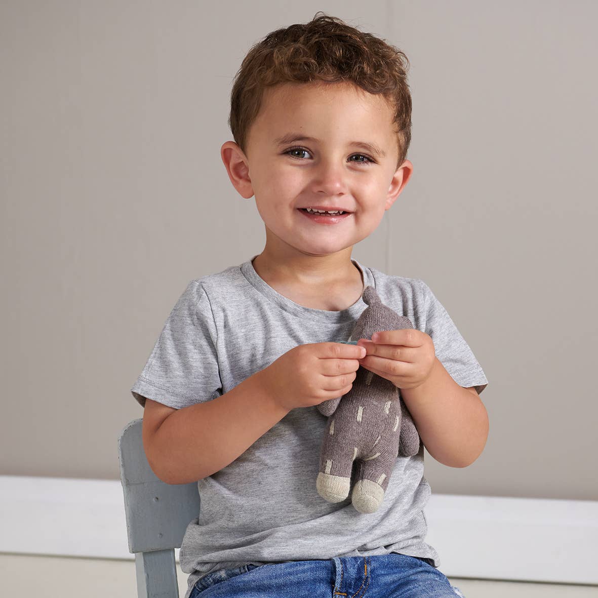 ThreadBear Design UK/EU – wholesale Stuffed/plush toy – Kids & baby – ThreadBear Fred Bear - Knitted Soft Toy 18cm2