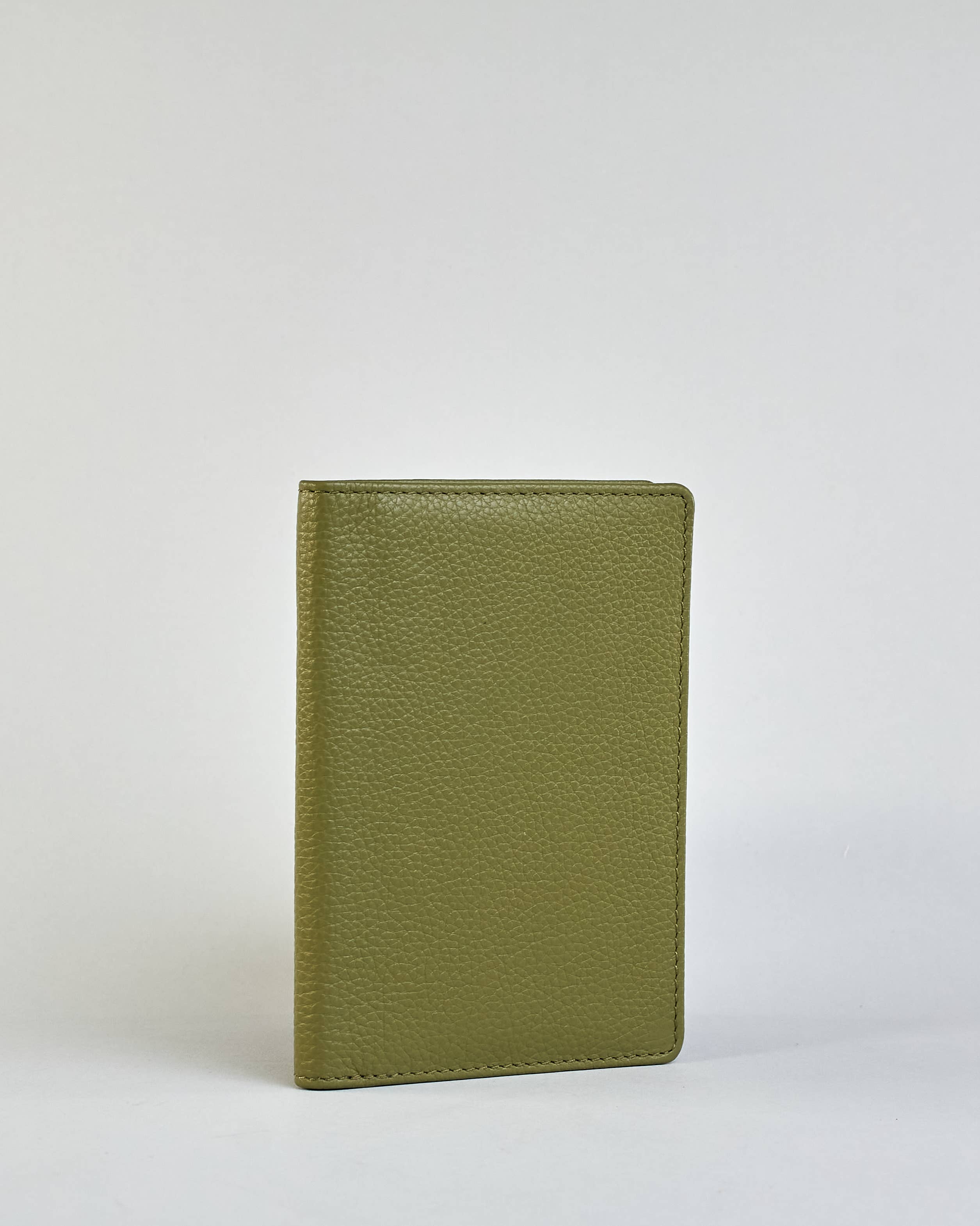 Herzilein-Wien GmbH - Wholesale Passport Case - Women's - Passhülle Leder 45