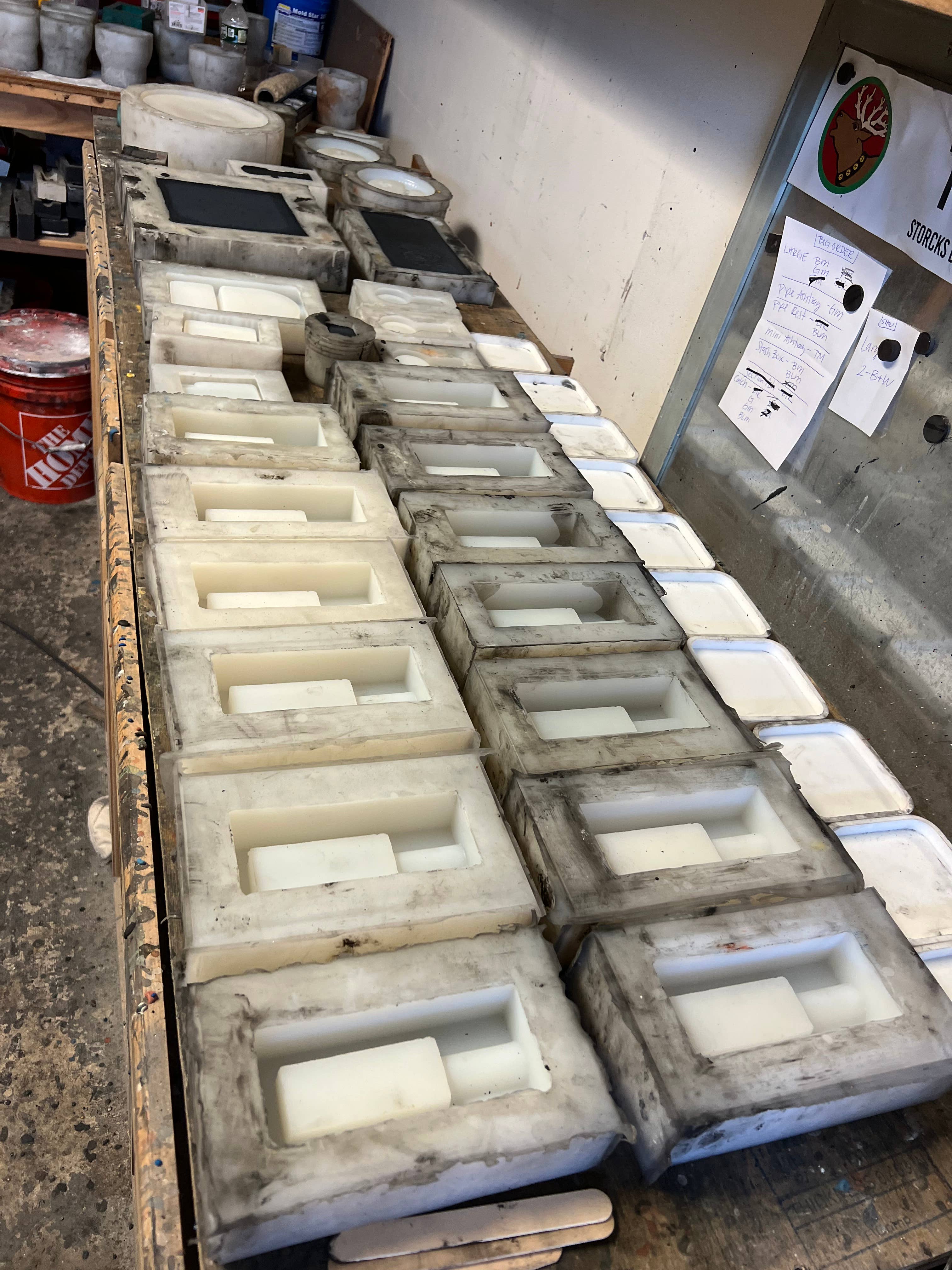 Storcks Designs - Wholesale Ashtray - Concrete Cigar Ashtray Stand Holder Rest - Handmade3