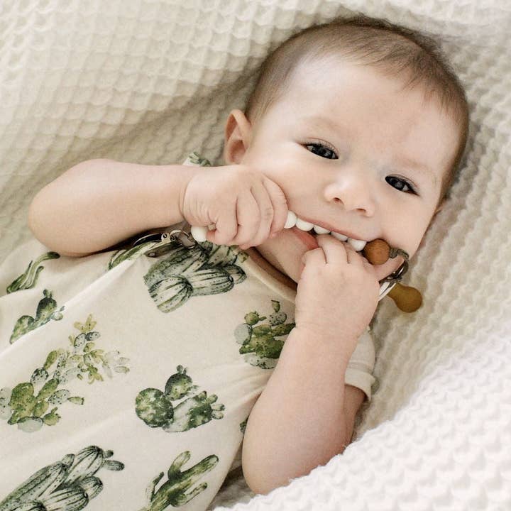 Sienna Designs Co – wholesale Pacifier clip – Baby – Sienna White Dummy Clip in Silver4