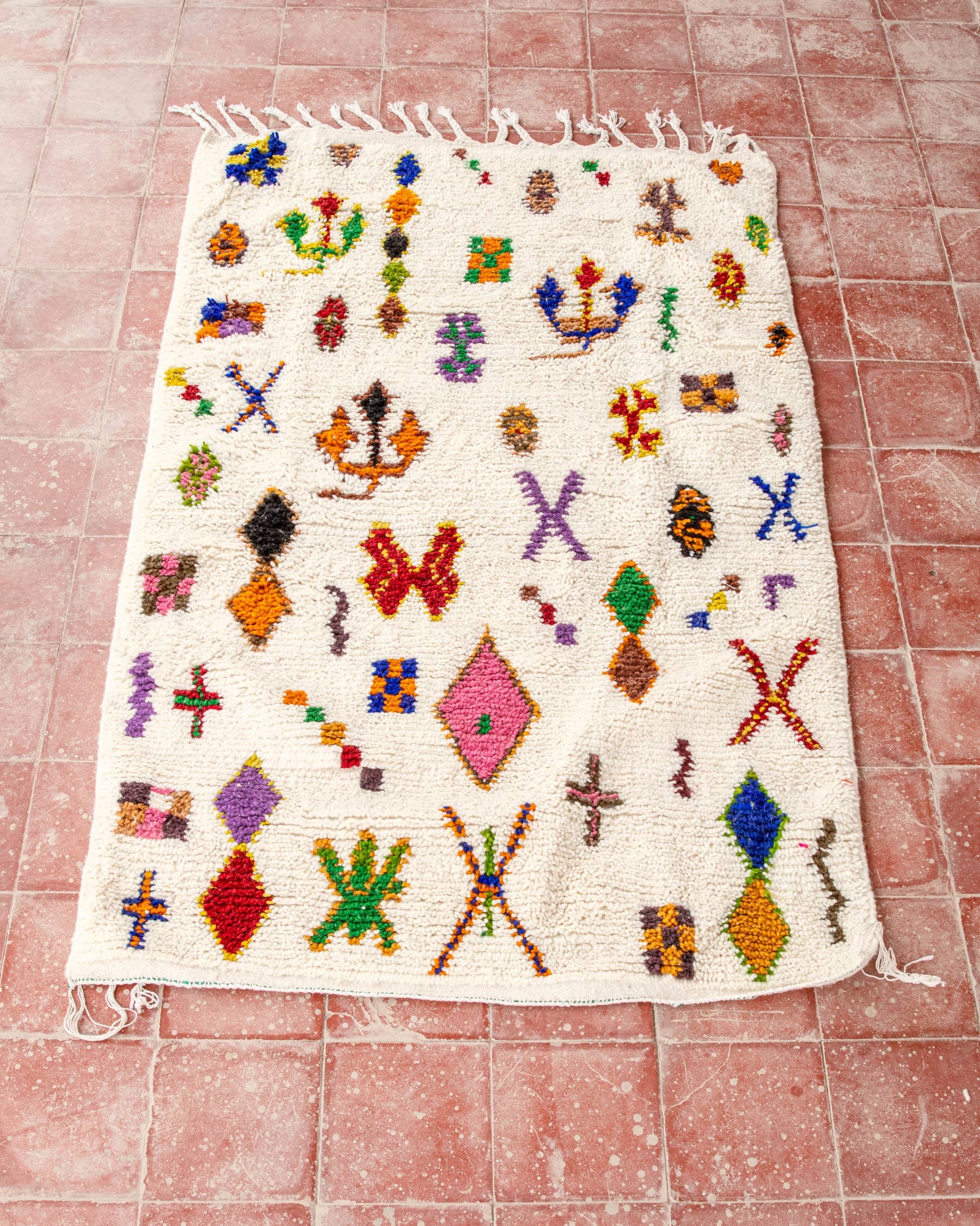 Maison Berber - Wholesale Area Rug - Handwoven Boujaad Wool Rug – Multicolour Symbols – Rug 154