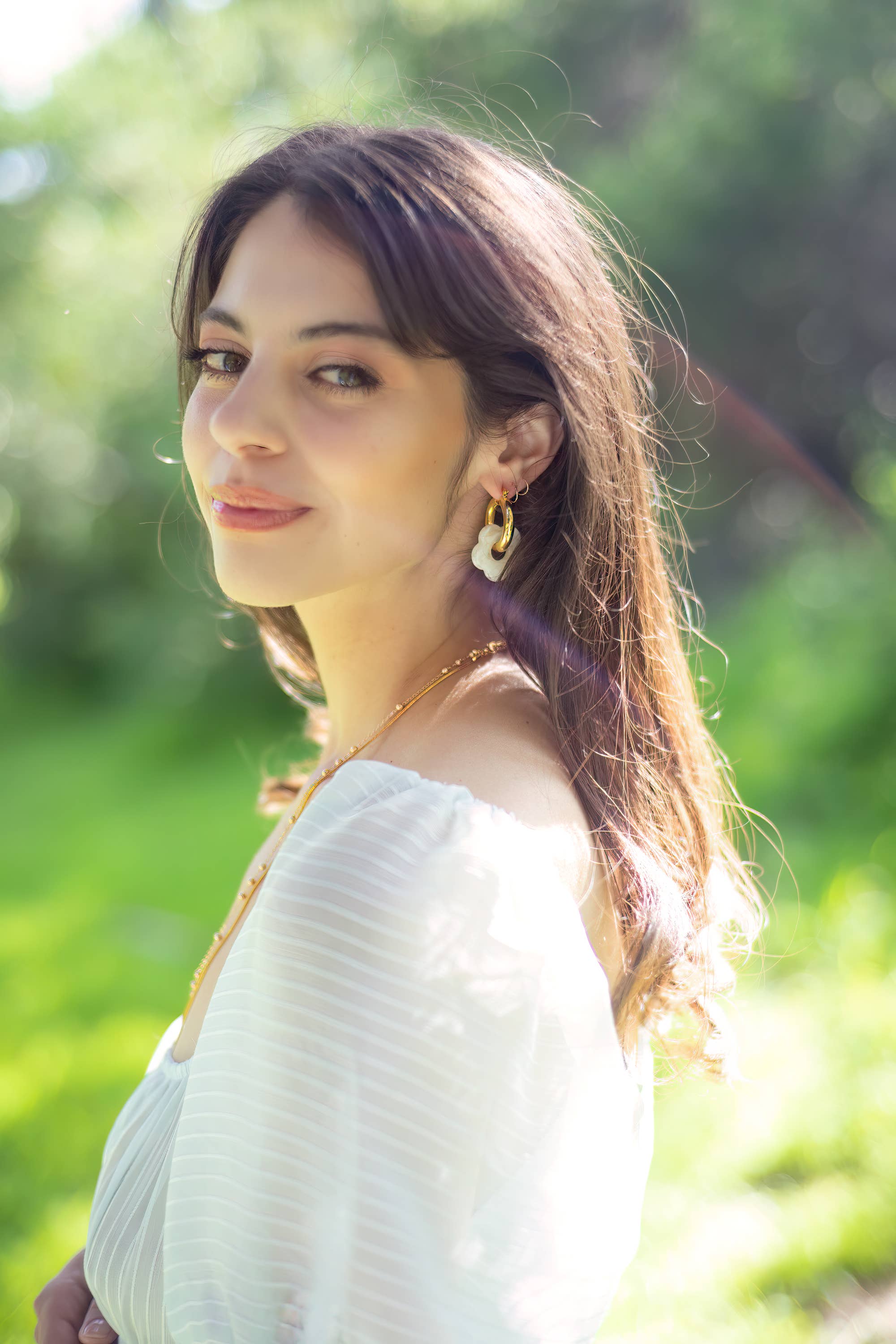 Peter and June - Wholesale Hoop Earrings - Dazy Nights in Cloud - 18K Gold Plated Hoop1