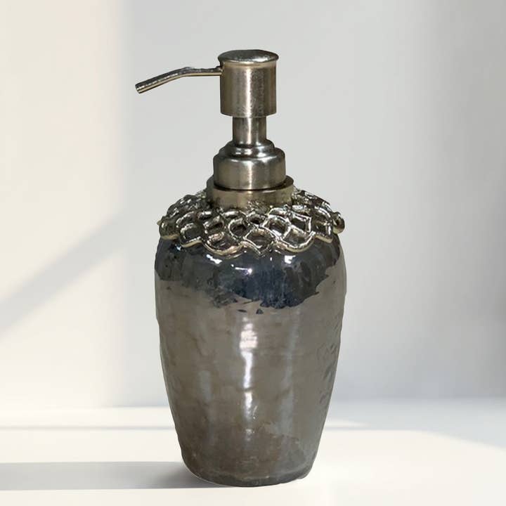 Oro Arabesque Harmony – Collezione Moderna di Accessori per il Bagno Fatti a Mano per la Decorazione della Casa in vendita all'ingrosso su Faire1