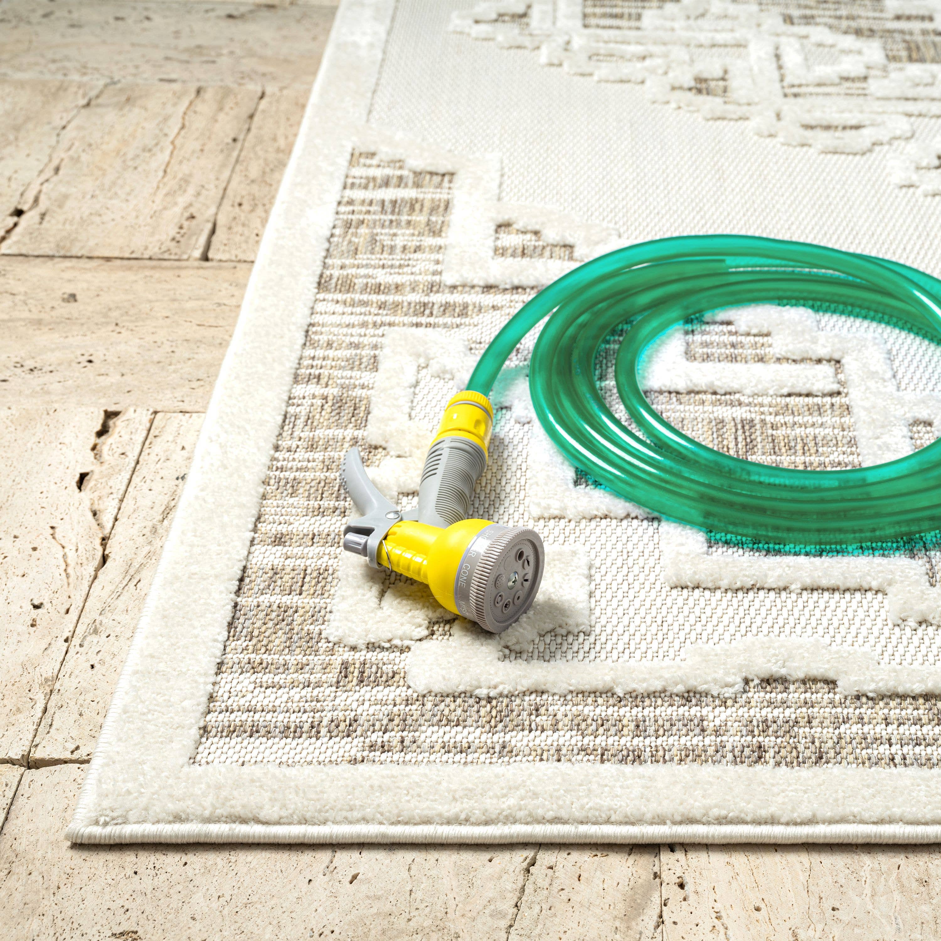 Abani Rugs - Wholesale Area Rug - Abani Indoor/Outdoor Tribal Medallion Beige Area Rug7