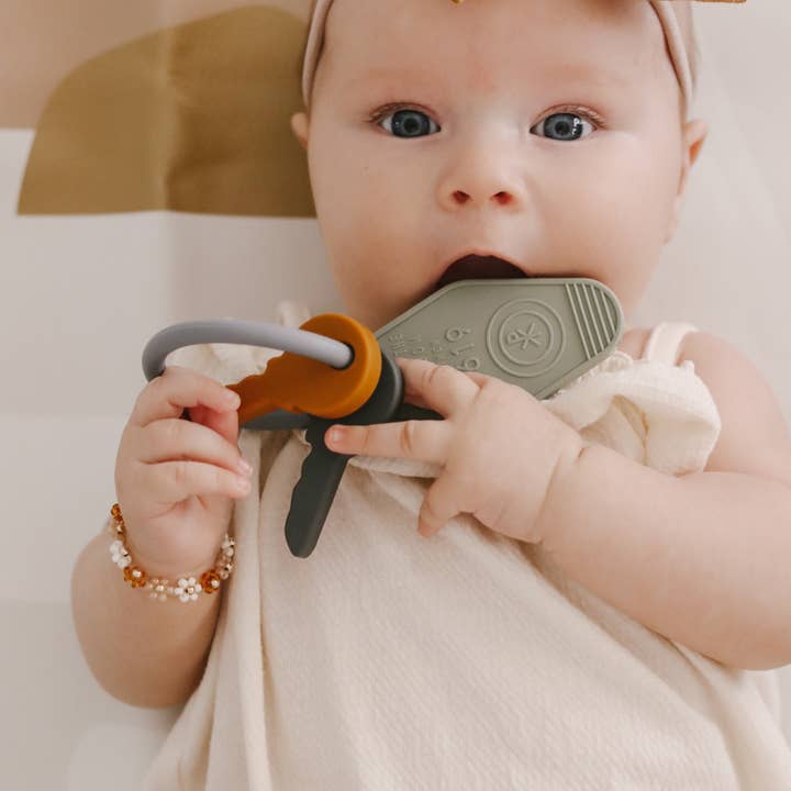Be A Heart - Wholesale Teether (Not Clip-On) - Baby - Keys to the Kingdom Silicone Teether | Catholic Baby Gift