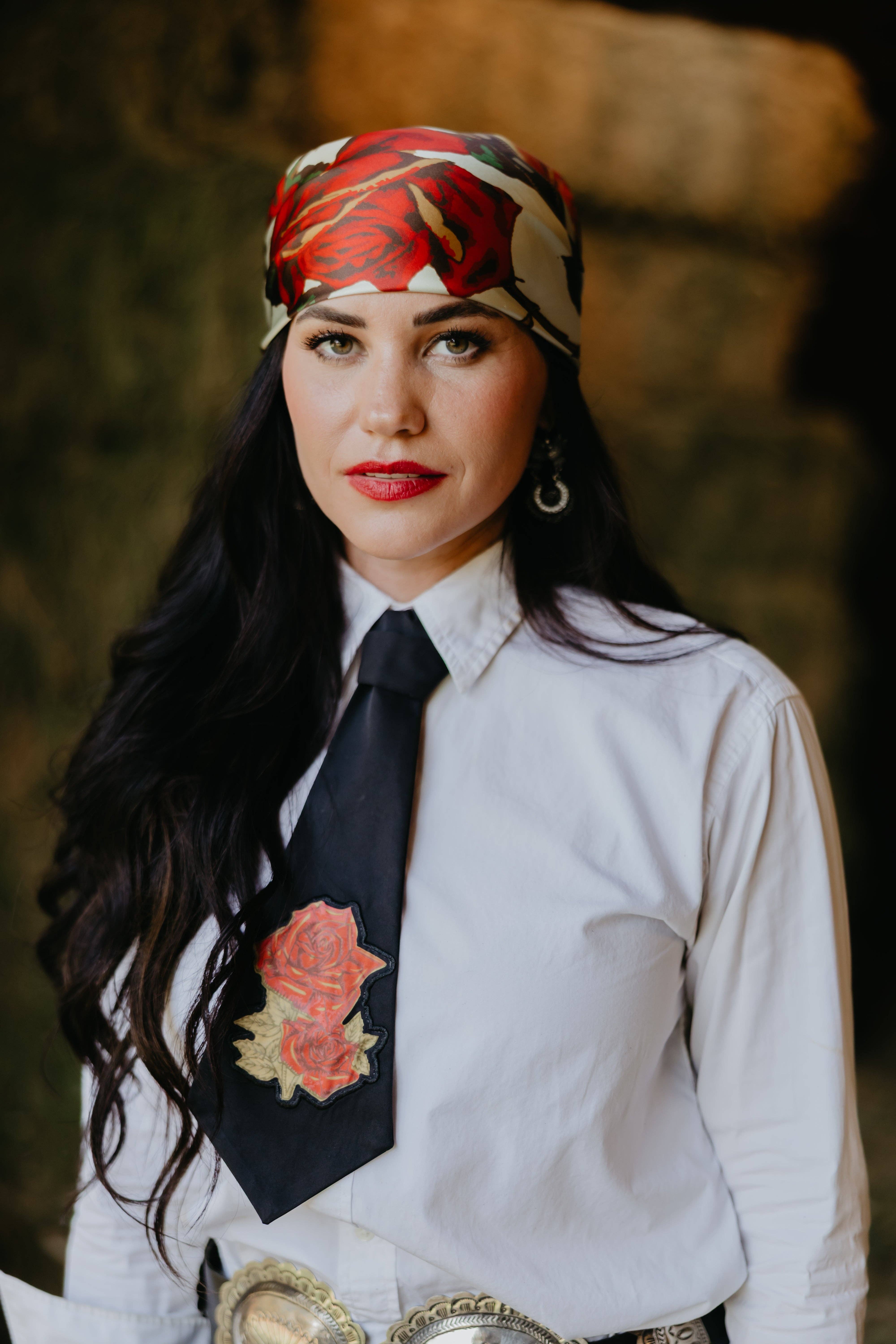 Rodeo Quincy – wholesale Scarf – Women's – Rosita's Holly Tie1