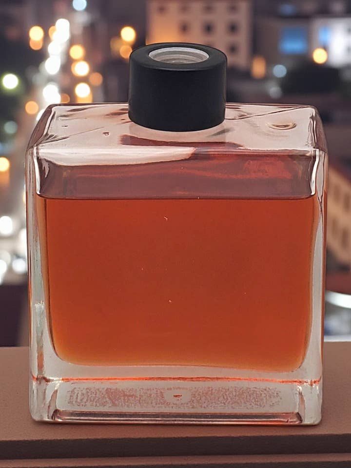 Havana Nights Reed Diffuser 6oz for wholesale by Morgan Paris Skin Boutique