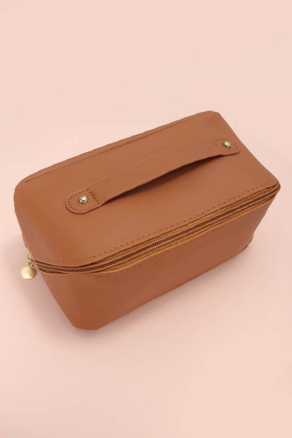 JOSSLYN by wall to wall - Wholesale Makeup/Cosmetic Bag - FAUX LEATHER OPEN FLAT COSMETIC BAGS | 40P5332