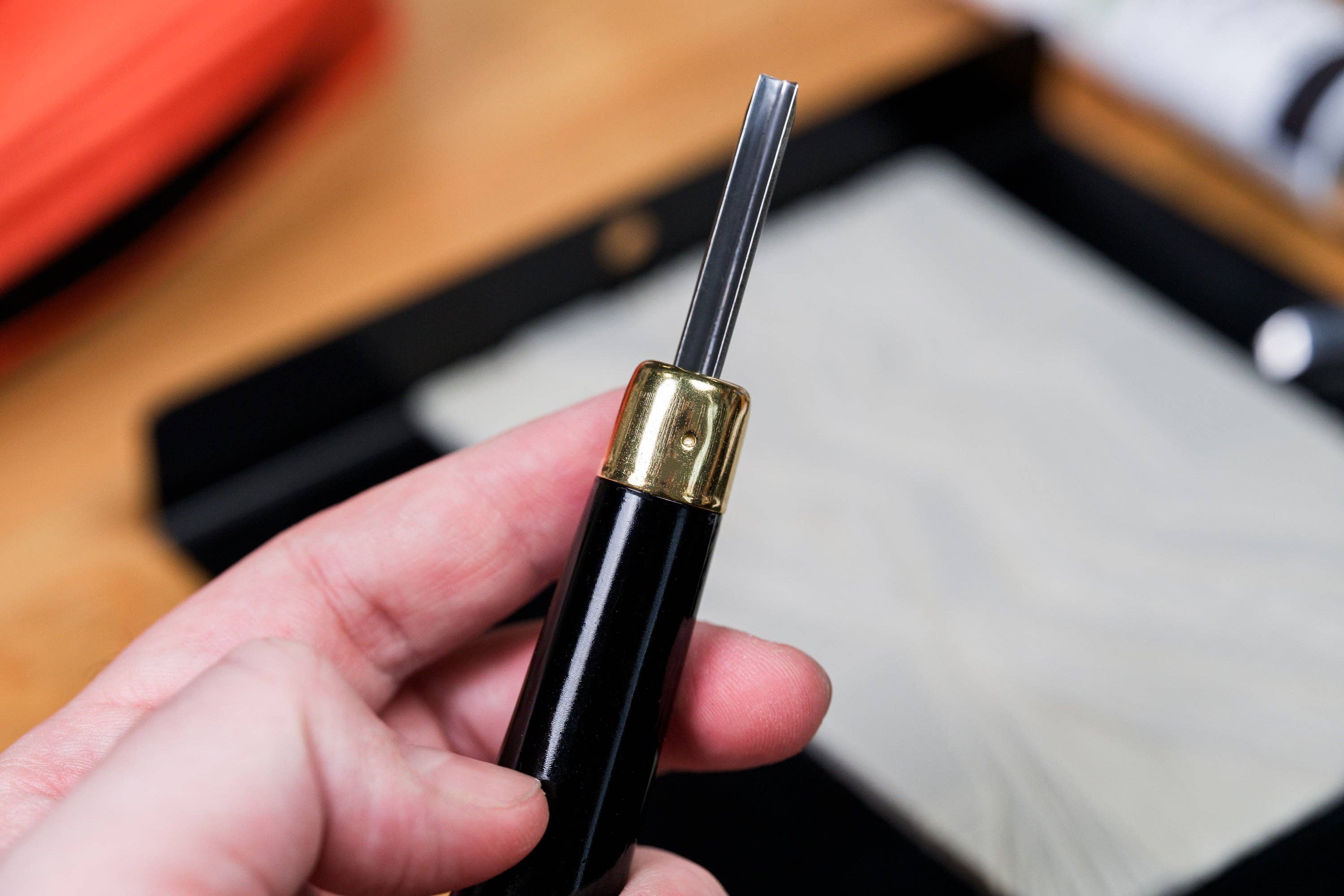 Federal Color – wholesale Craft tool – RGM Linoleum Chisel, #307 (Flat Narrow)3