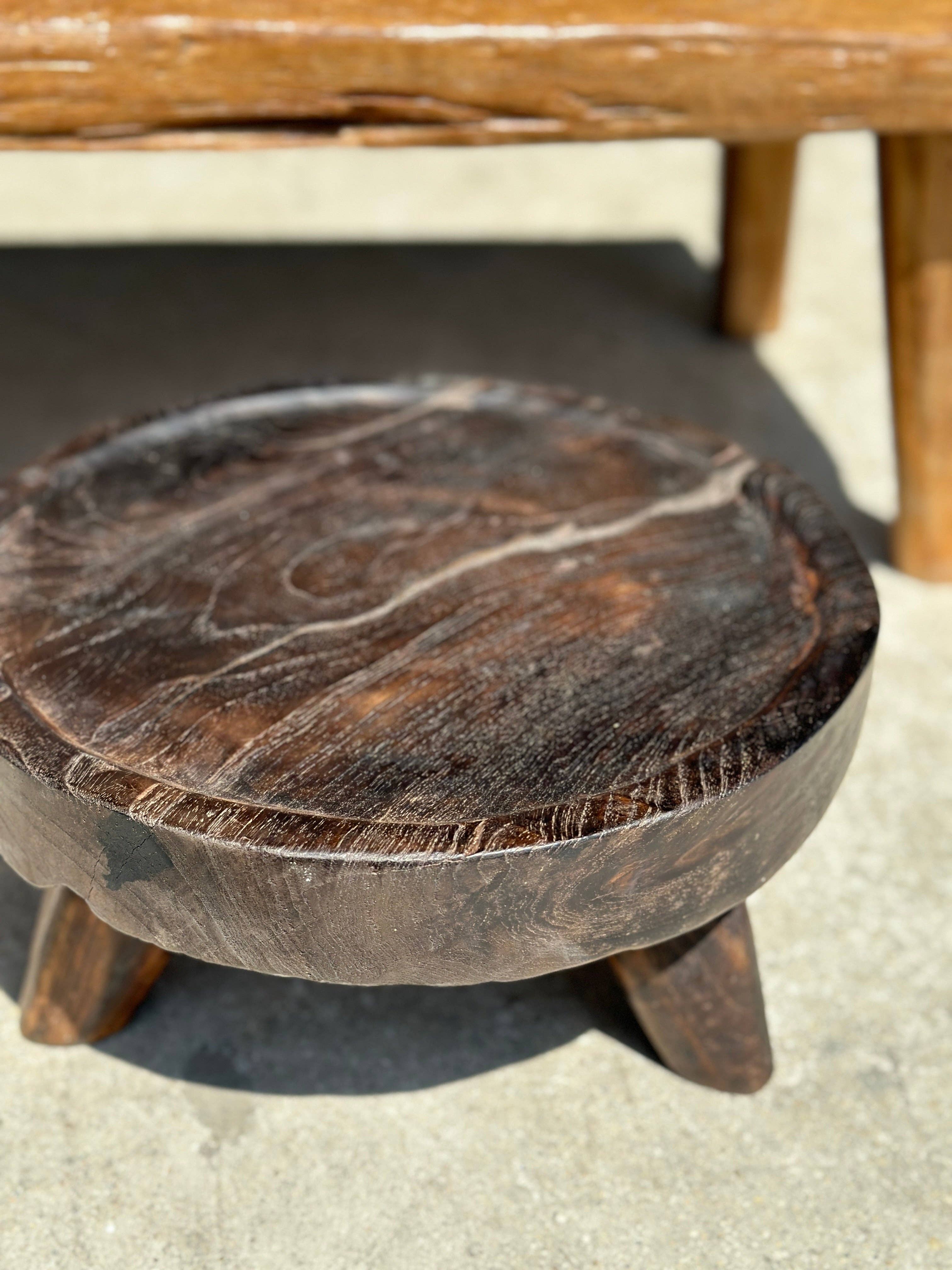 Office Objets – Großhandel Beistelltisch – Kleiner leichter Couchtisch aus hellem Teakholz mit vier Beinen H: 30 L: 63,5 B: 40 cm77