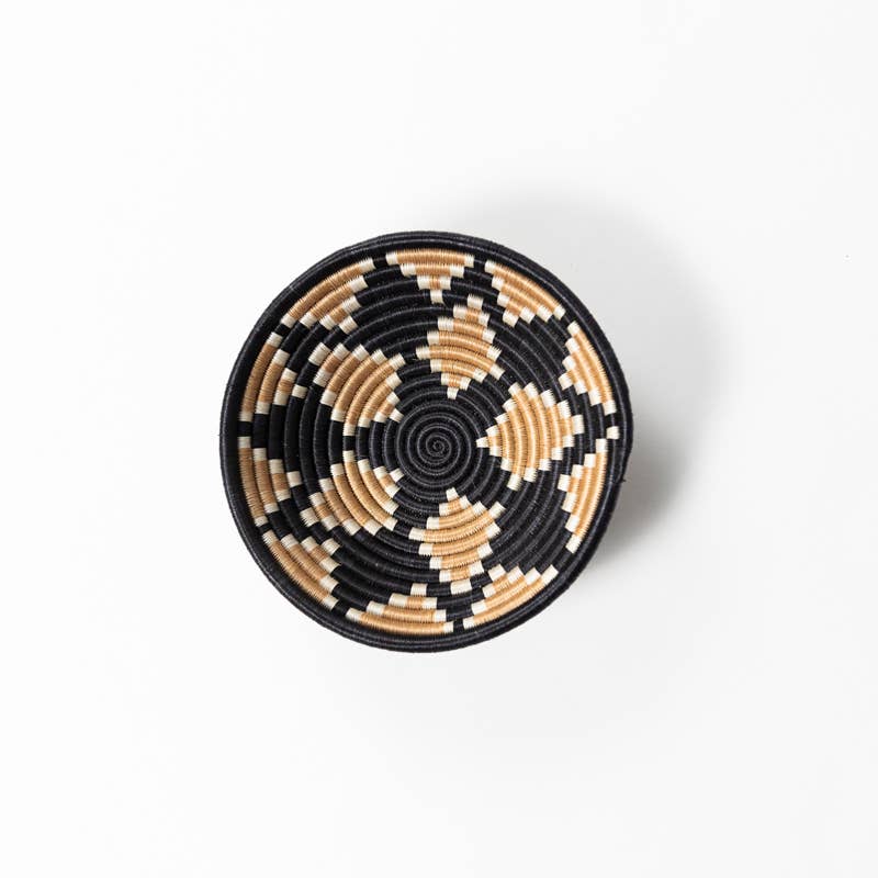 Villages Wholesale - Wholesale Decorative Plate/Dish/Bowl - Akaneri Handwoven Bowls Various Colours (2 Sizes)13
