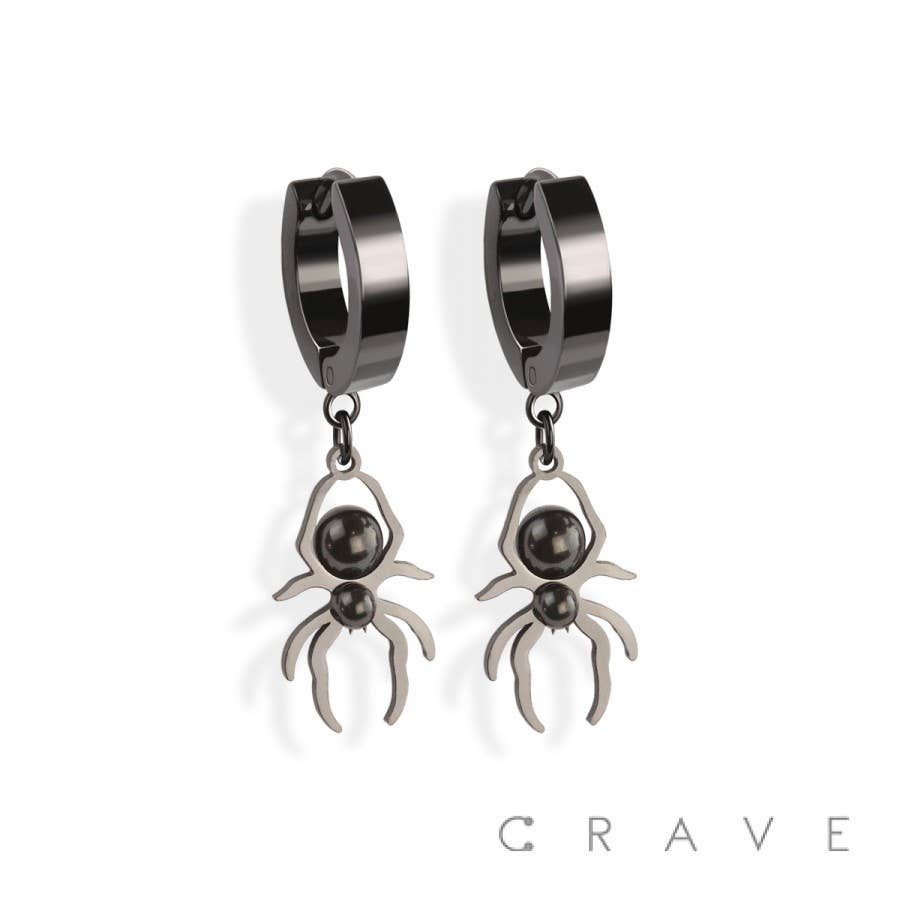 CRAVE - Vente Boucles d'oreilles pendantes - PAIRE DE BOUCLES D'OREILLES INOX 316L AVEC PENDENTIF ARAIGNÉE2