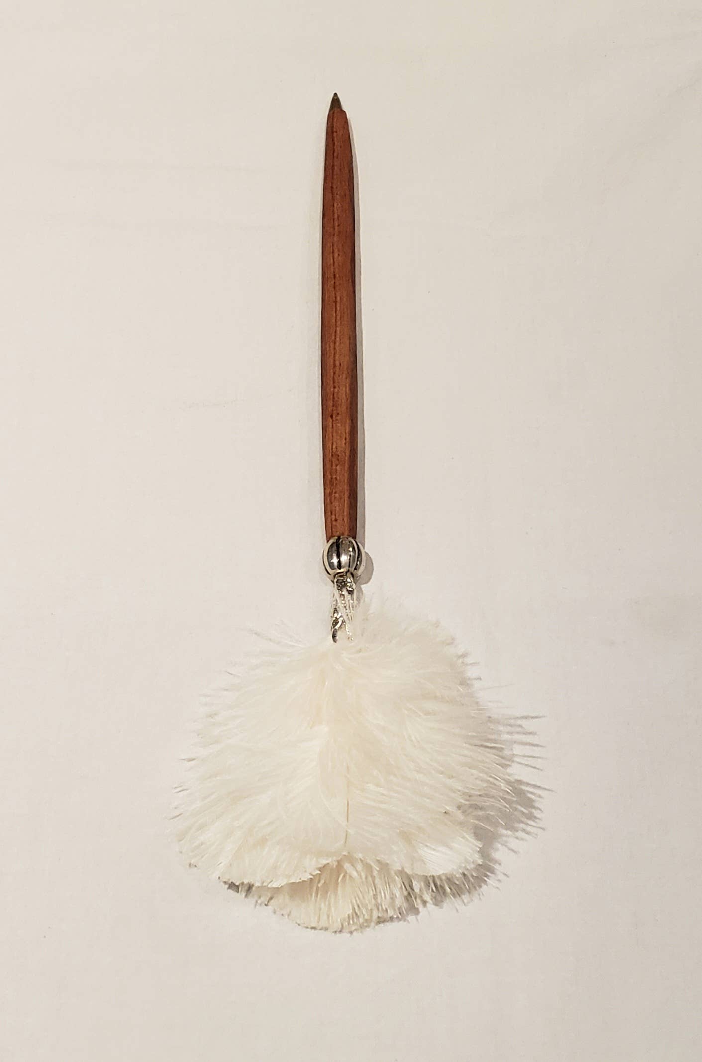 KOLUNTU - Wholesale Pen - Olive Wood and Ostrich Feather Pen1