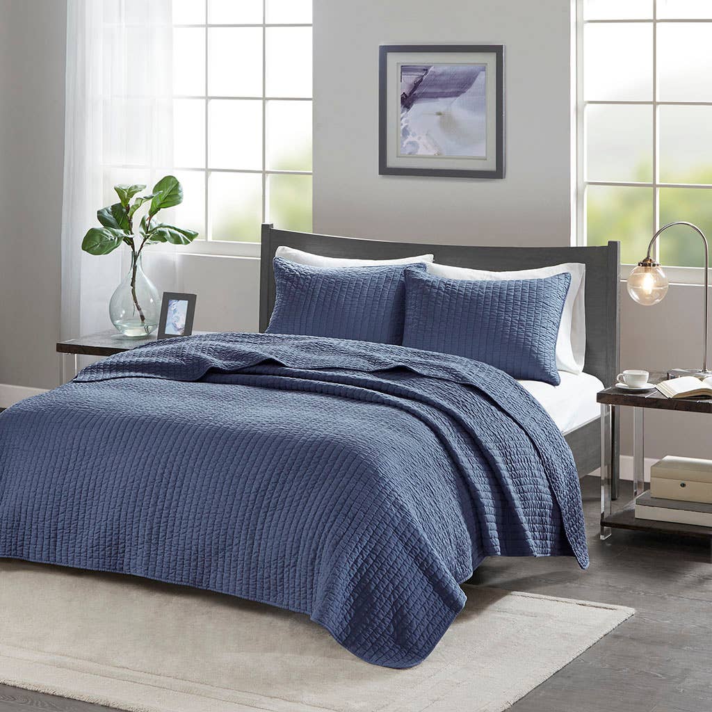 Olliix - Wholesale Bedding Set - Navy Solid Farmhouse Reversible Quilt Set3