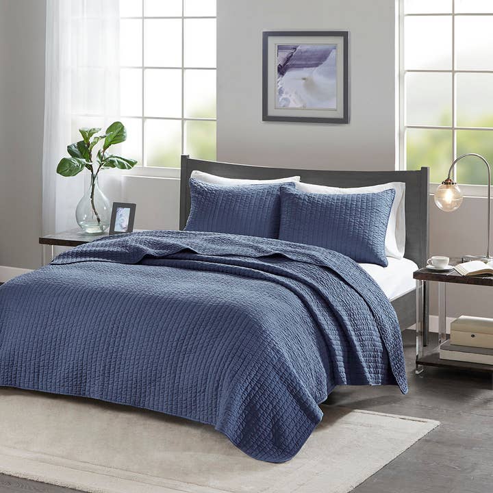 Olliix - Wholesale Bedding Set - Navy Solid Farmhouse Reversible Quilt Set3