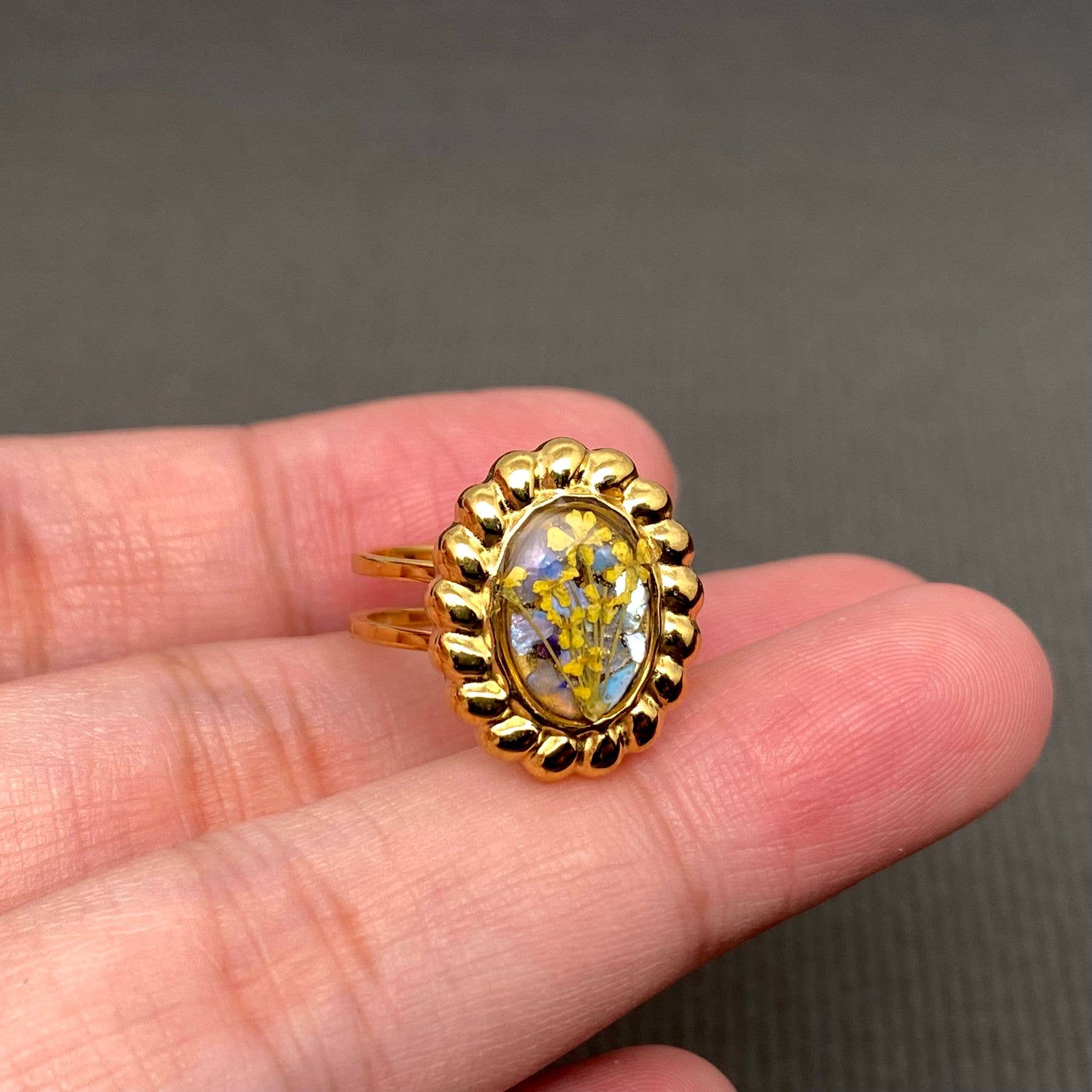 Mio Queena - Vente Bague de cocktail/de cérémonie - Bagues florales ajustables en fleurs séchées 18K dorées SS - PDF/FGS8