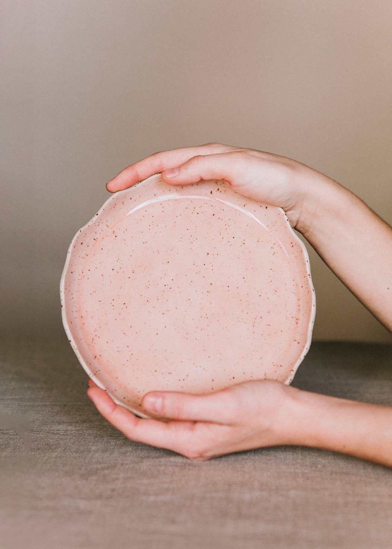 Ohyoko ceramics - Vente Plats - Assiettes en céramique artisanale avec bords ondulés13