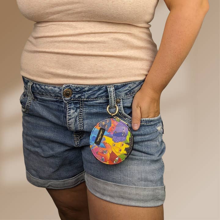 Monarque - Wholesale Pouch - Women's - Laurel Burch Dogs & Doggies Round Zipper Case2