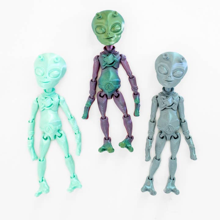 Clever Contraptions - Wholesale Fidget Toy - Kids - Friendly Fidget Alien | Flexible Articulating 3d Printed Companion