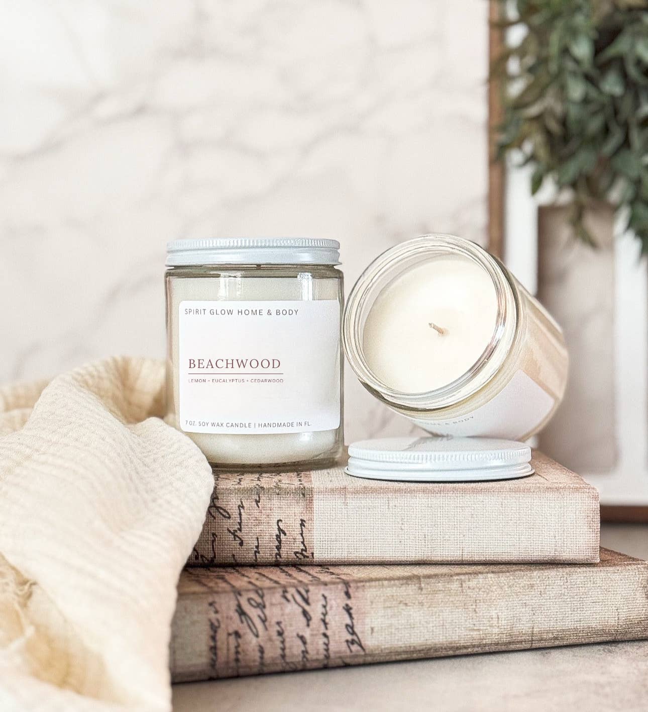 Spirit Glow Home & Body Essentials – wholesale Jar/filled candle – Beachwood - 7oz. Soy Wax Candle 1