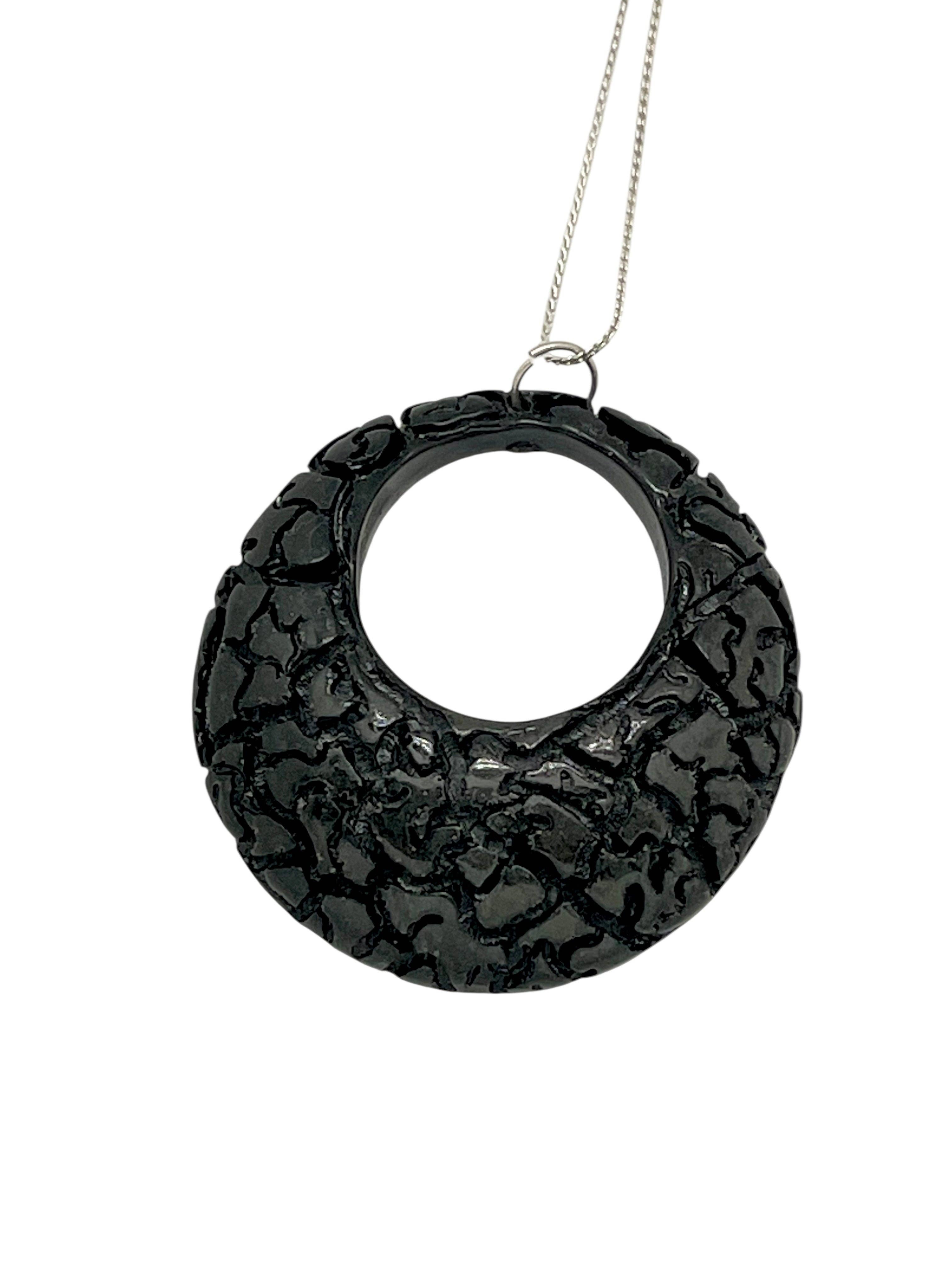 Gloria Mago - Wholesale Pendant/Charm Necklace - Long necklace Inside the Labyrinth black resin brass plated with 10µ sterling silver2