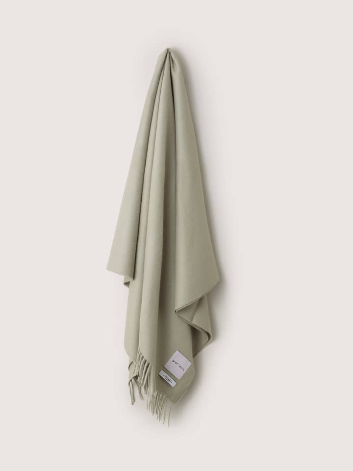 Haus Baby Alpaca Throw Feathergrass for wholesale by Graf Lantz