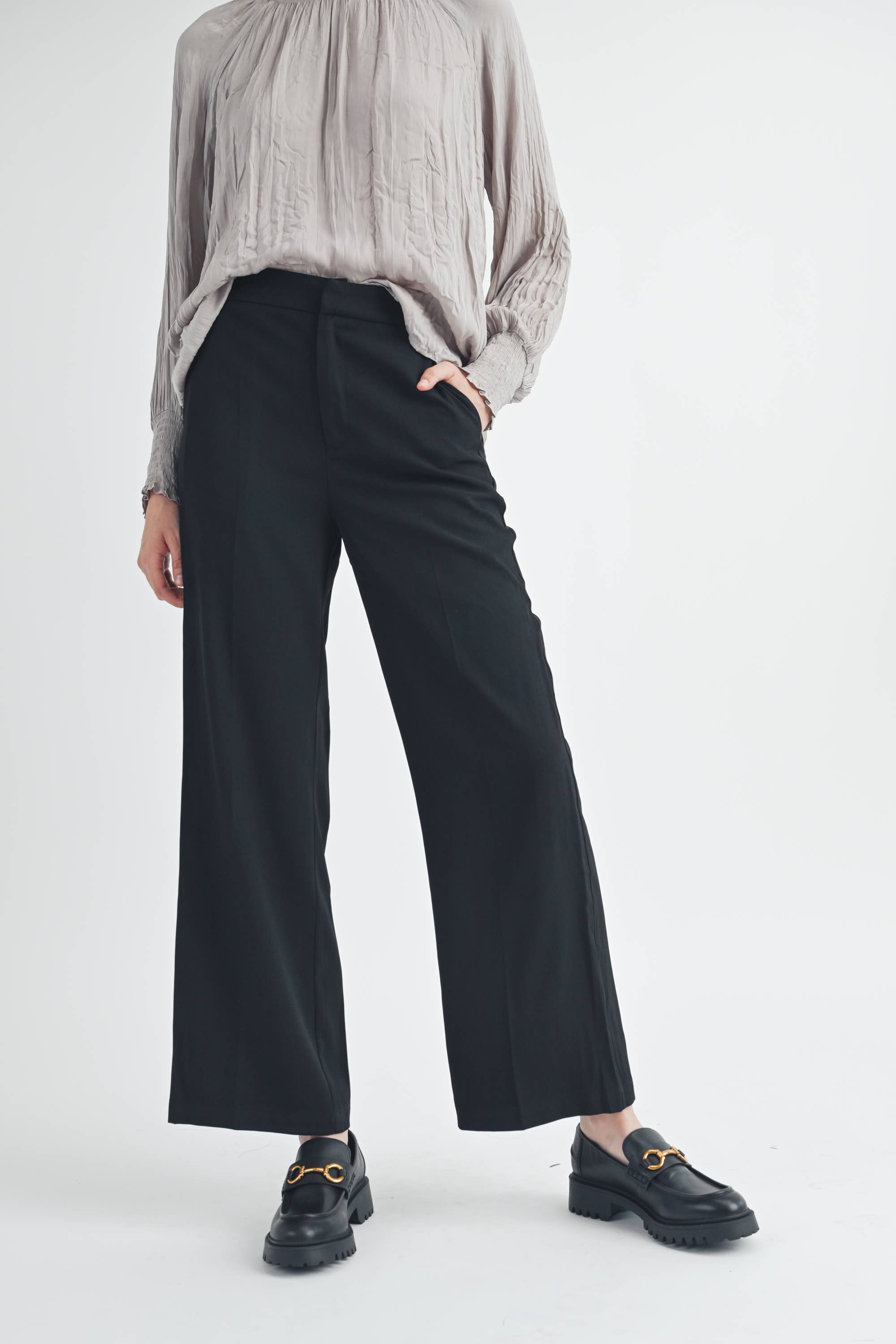 FUN2FUN - Wholesale Pants - Women's -  Tailored Pants - With Side Pockets and Elastic Waistband6