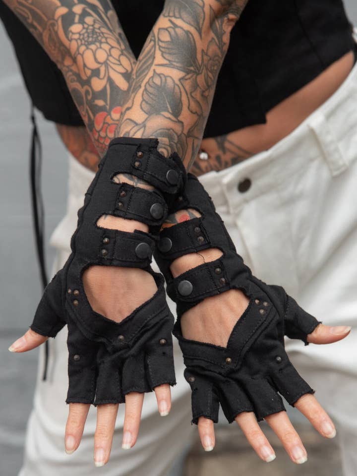 Gants Minaret Five and Diamond - coton pour la vente par Five and Diamond