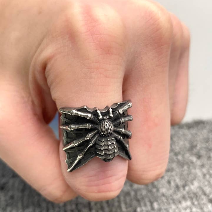 Mio Queena - Wholesale Signet Ring - Gothic Spider Stainless Steel Men's Ring - MJ/MR/GT
