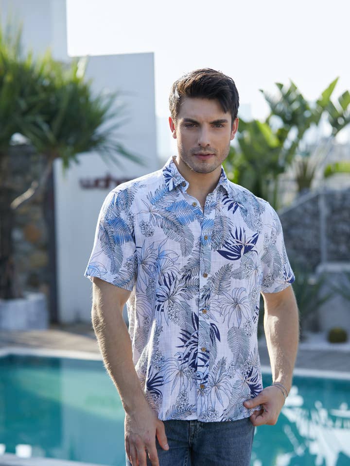 Chemise hawaïenne moderne pour la vente par The ULU Canada Ltd.