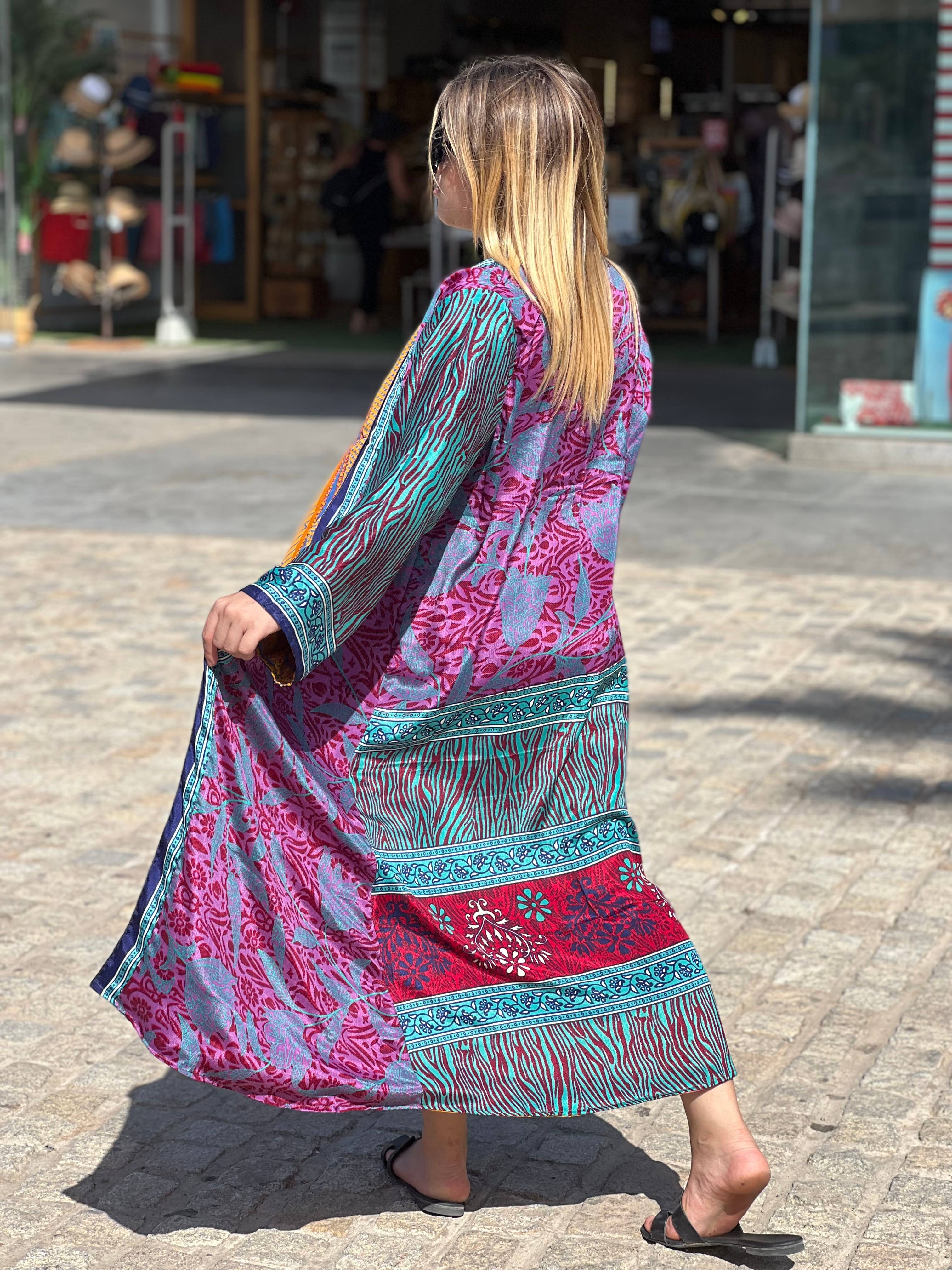 Kinomy – wholesale Kimono – Women's – Reversible long kimonos Pack 10, recycled silk kimono.6