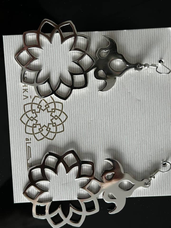 Handmade Platinium plated earring for wholesale by AuraLine Inc.