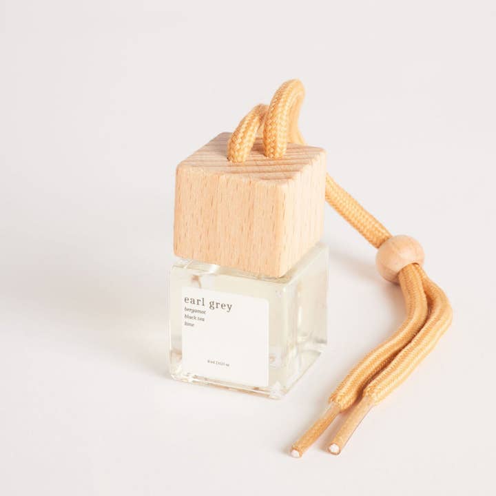 Earl Grey Hanging Car Diffuser (Bergamot, Black Tea, Lime) for wholesale by Yuzu Leaf