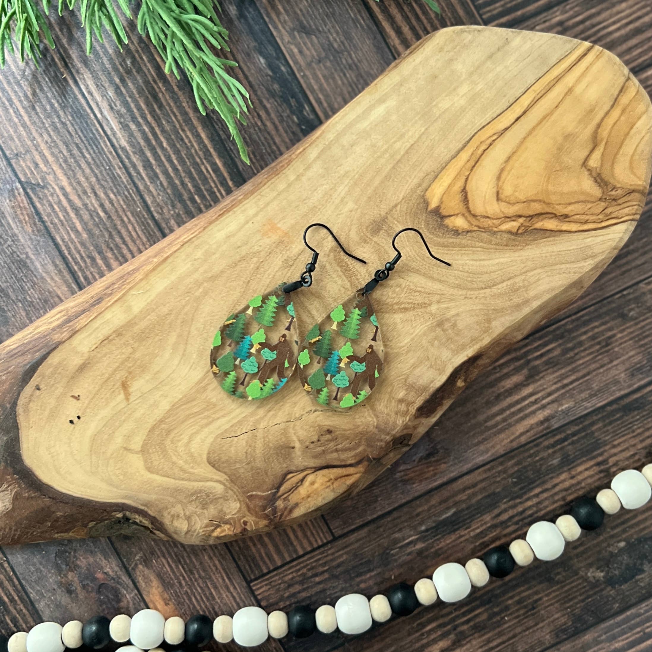 Chamness' Crafty Corner - Wholesale Dangle Earrings - Bigfoot Earrings6