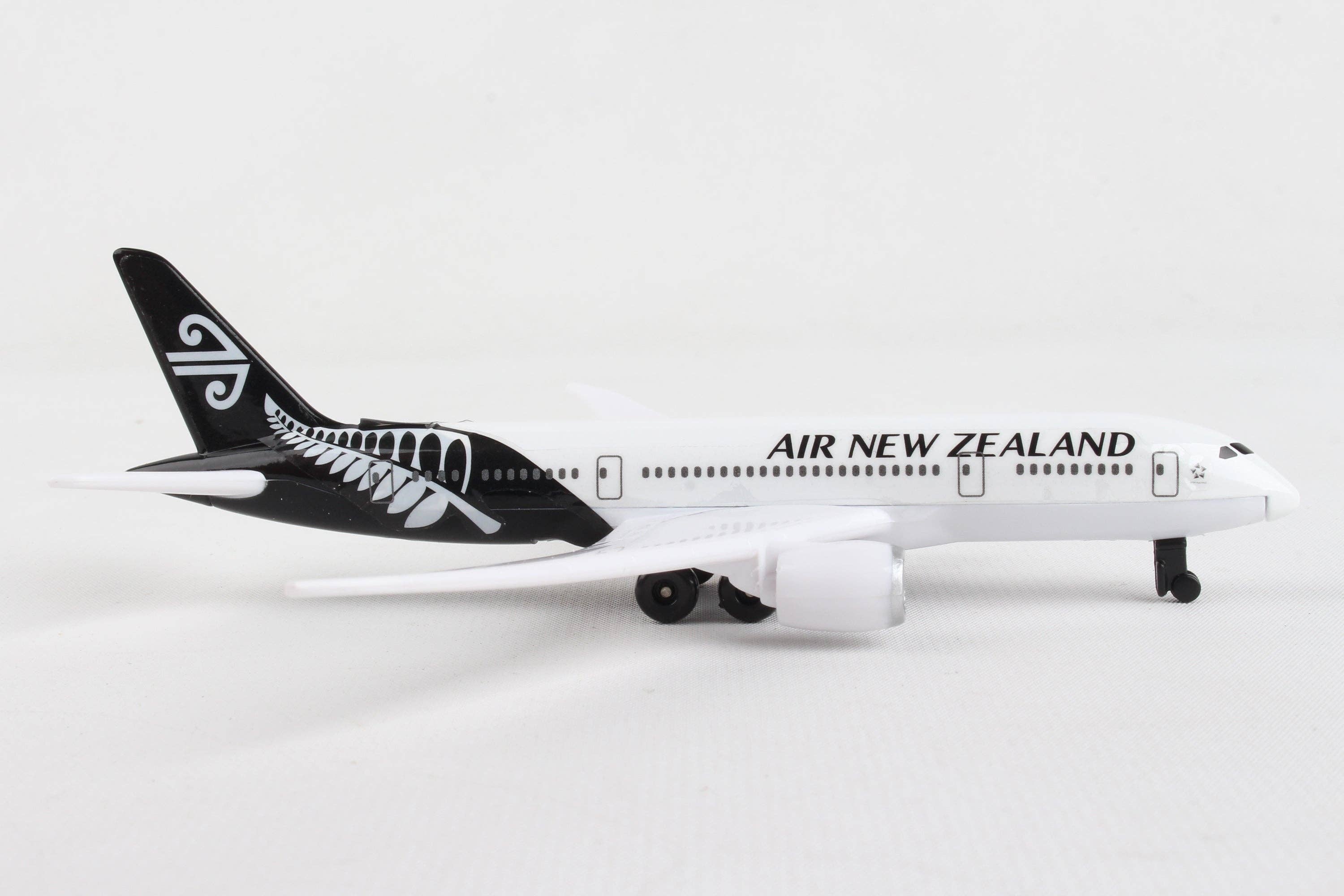 Daron Worldwide Trading - Wholesale Toy Plane - Kids - AIR NEW ZEALAND SINGLE PLANE #23