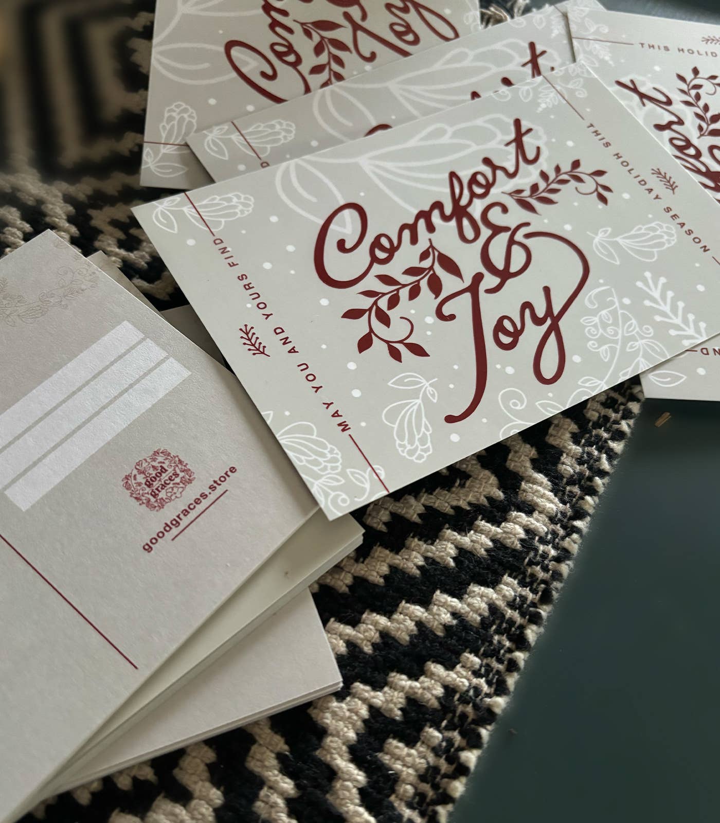 Good Graces Paper Co. - Wholesale Postcard Set - 15 Piece Holiday Postcard Box Set6